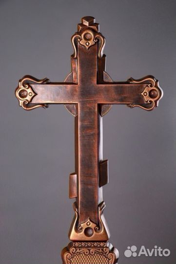 Крест могильный