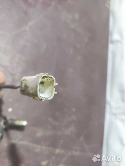 Датчик abs передний левый Mazda CX-7