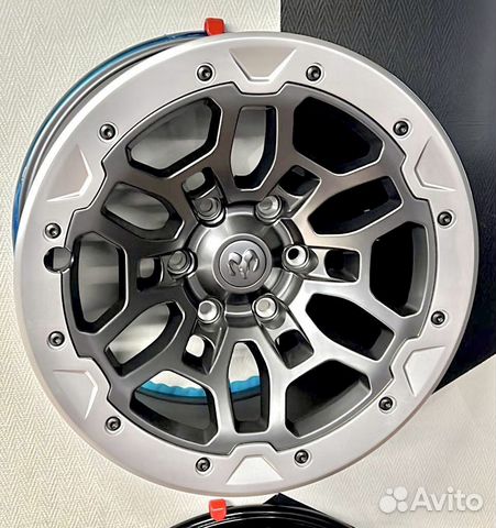 Кованые диски на Dodge R20 с бедлоком в наличии