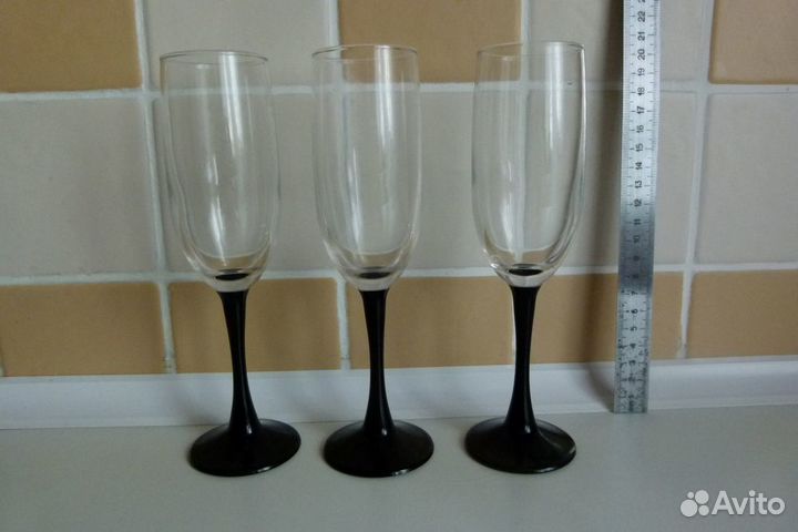 Фужеры для вина и шампанского