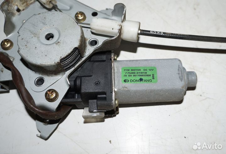 Стеклоподъемник перед прав Nissan Almera Classic