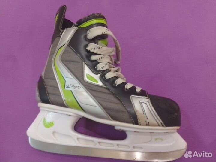 Коньки хоккейные