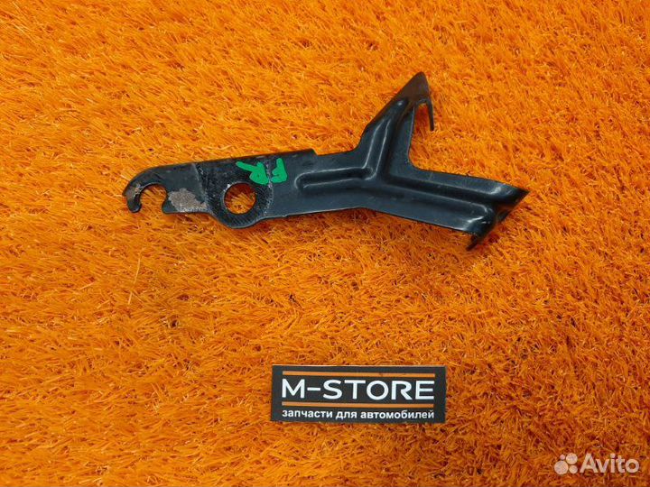 Кронштейн датчик abs передний правый Bmw 5-Series