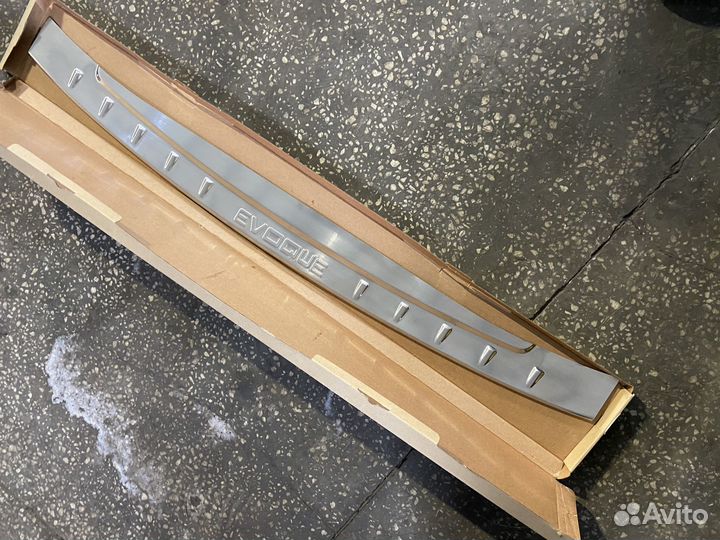 Накладка на задний бампер Evoque 2011-2015г