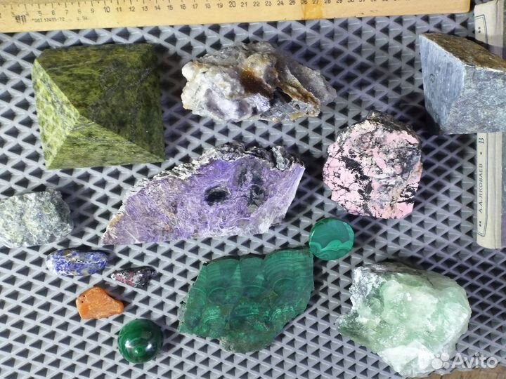 Коллекция минералов, крупные образцы