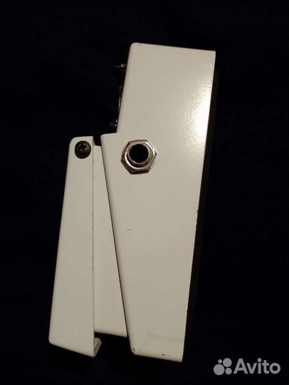 Гитарная педаль Boss TU-3