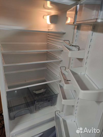 Холодильник атлант двукомпрессорный atlant 2005год