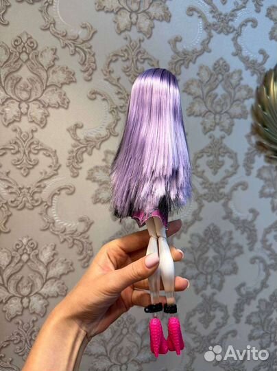 Кукла Монстер Хай Спектра Вондергейст