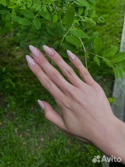 Маникюр, педикюр, покрытие шеллак