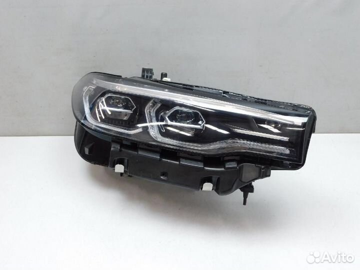 Фара правая BMW X7