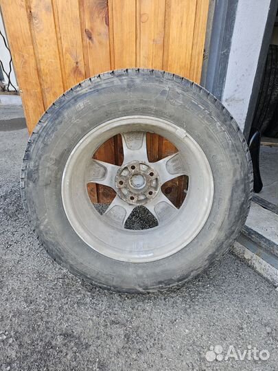 Michelin Latitude Tour HP 215/65 R16