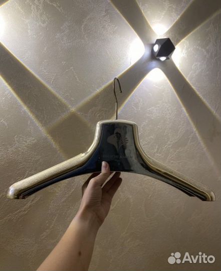 Вешалки плечики