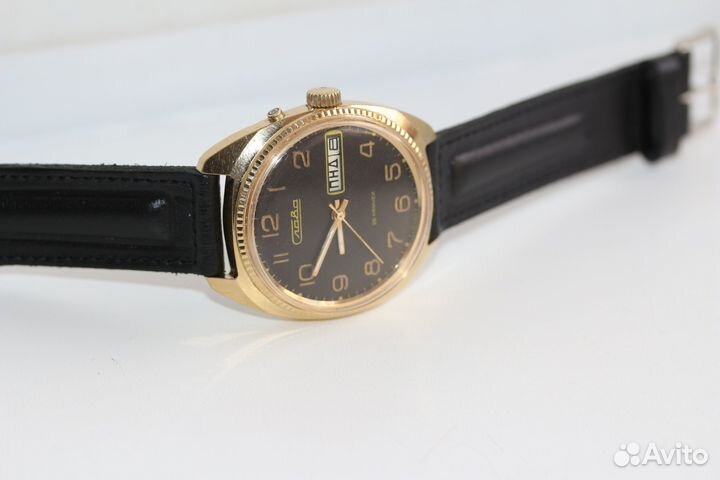 Наручные часы СССР Слава