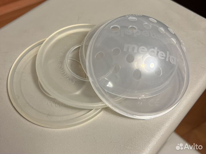 Защитные вентилируемые накладки Medela