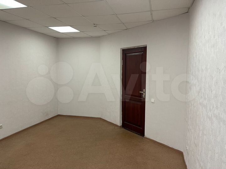 Сдам офис 18 кв в центре с парковкой