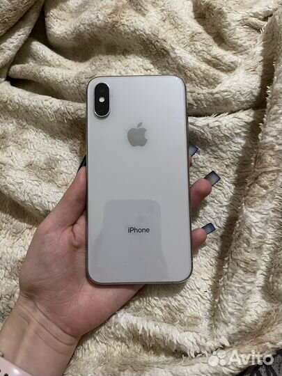 iPhone Xs, 64 ГБ