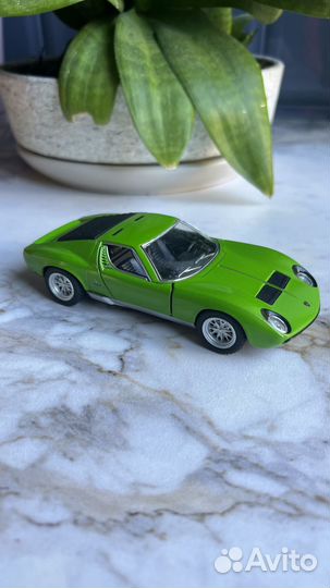 Машинки метал Lamborghini и Mercedes