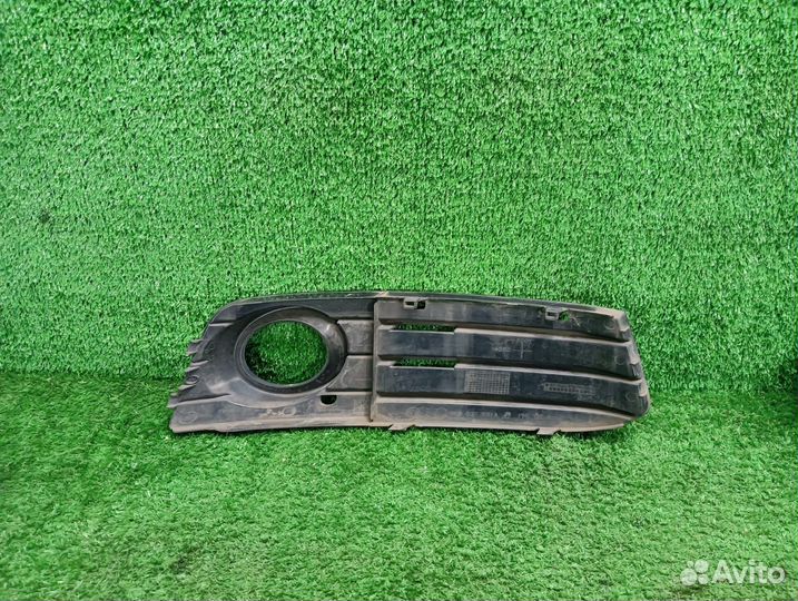 Рамка противотуманной фары левая VAG Audi A4 B8 8K