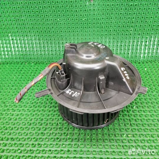 Моторчик печки Volkswagen Tiguan 5N1 2009