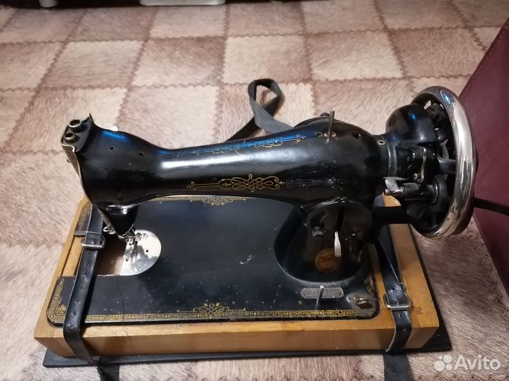 Швейная машинка ручная
