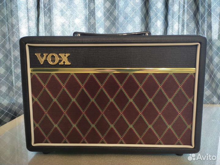 Гитарный комбоусилитель vox