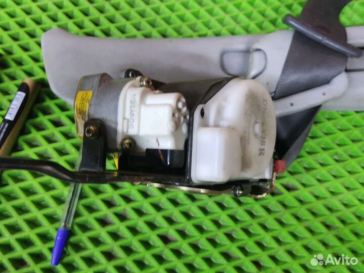 Ремень безопасности правый mitsubishi galant 8 EA2