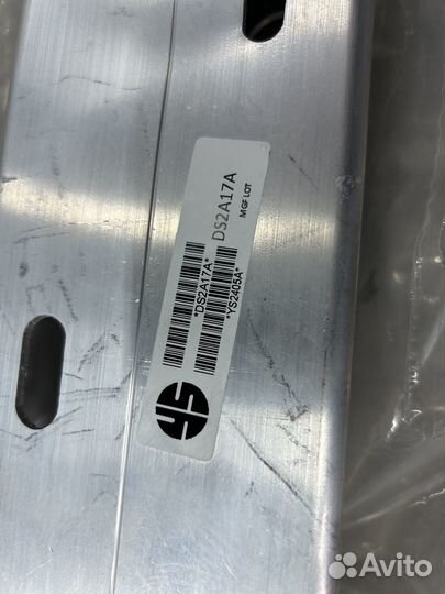 Усилитель переднего бампера Nissan Tiida