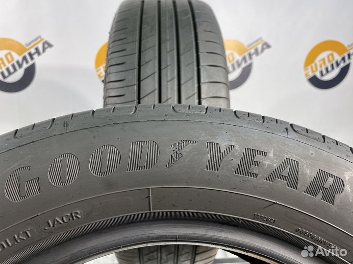 Goodyear EfficientGrip Performance 215/60 R17 102T