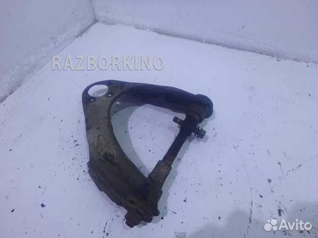 Рычаг передний правый верхний