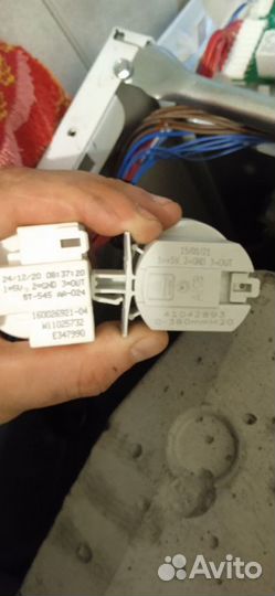 Ремонт стиральных машин Ремонт холодильников