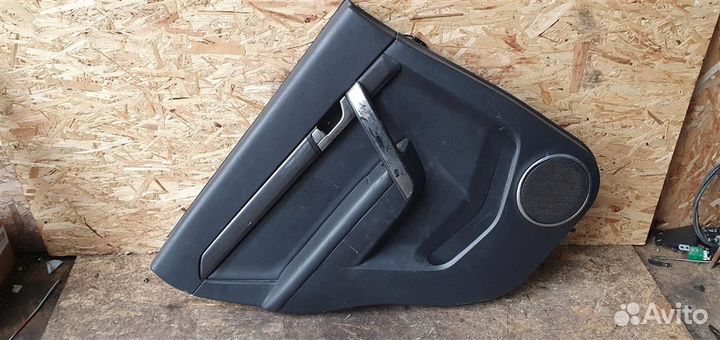 Обшивка двери задней левой Chevrolet Captiva (C10
