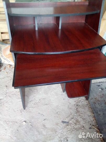 Компьютерный стол