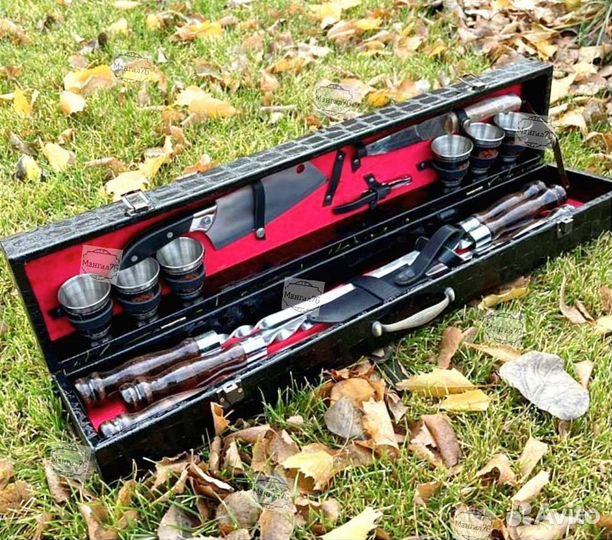 Подарочный набор шампура в кейсе кожа