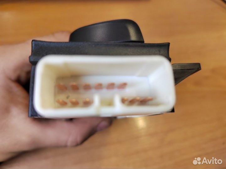 Блок управления сиденьем Lexus Rx4 Rx200T Rx300