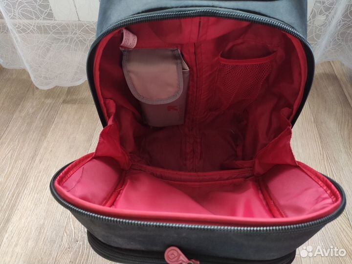 Рюкзак школьный на колесах фирмы Nikidom