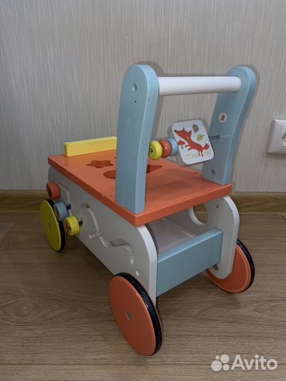 Развивающая каталка для малышей