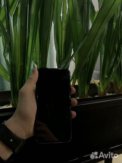 iPhone 11 про мах