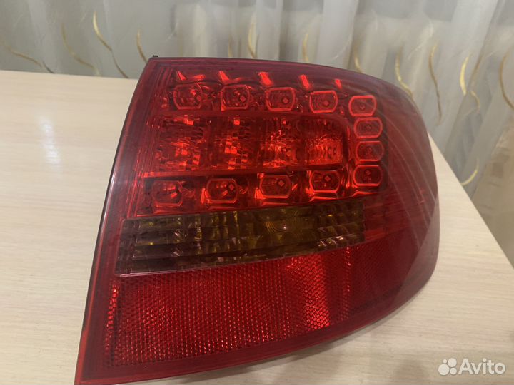 Задний фонарь правый audi a6 c6 avant 4f9945096h