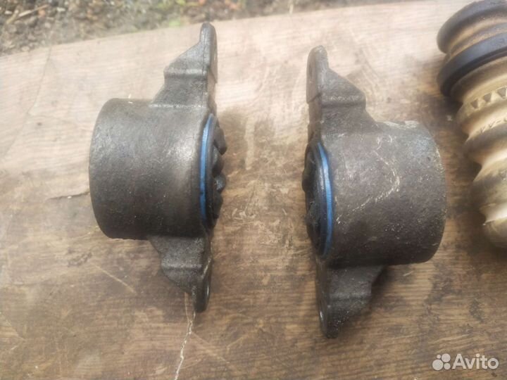 Опора заднего амортизатора ford focus 3