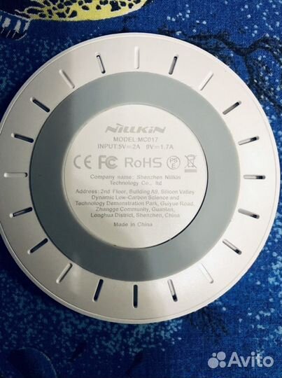 Беспроводная зарядка для iPhone