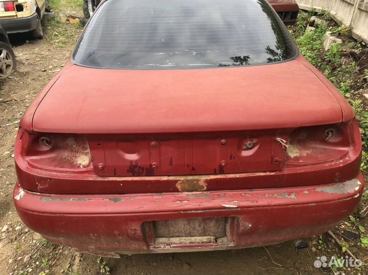 Крышка багажника Toyota Carina T190