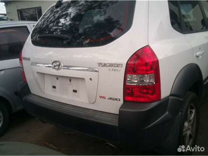 Разбор на запчасти Hyundai Tucson 1