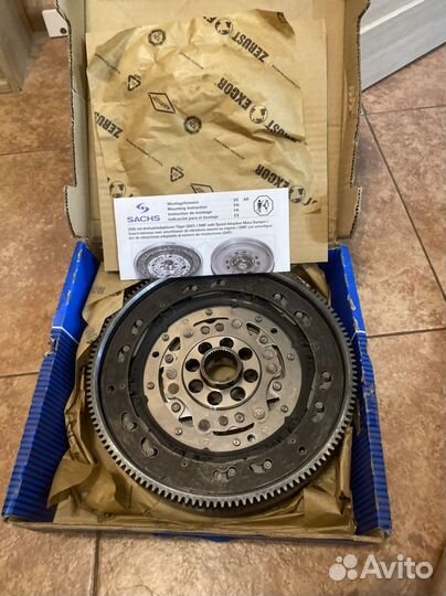 Маховик двухмассовый VW passat 2.0TDI 14