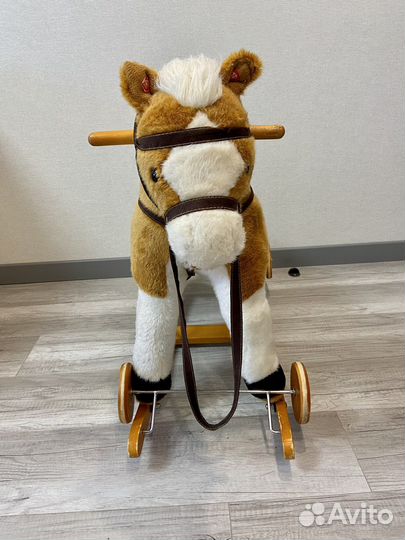 Лошадь качалка