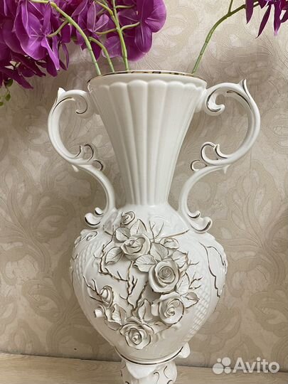 Ваза для цветов напольная с цветами