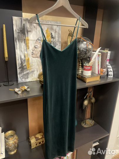 Бархатное изумрудное платье s