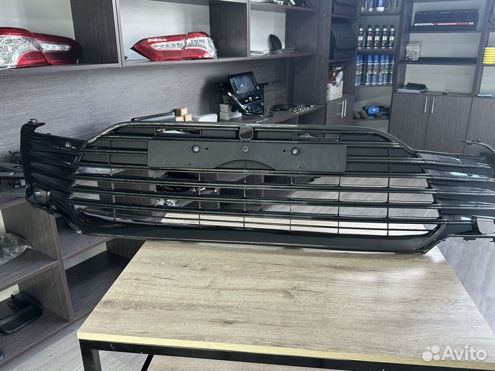 Нижняя решетка Camry v75