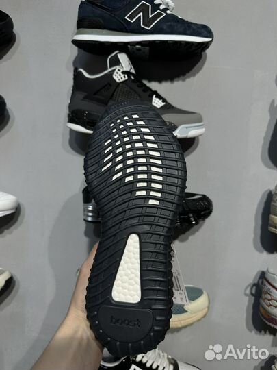 Кроссовки Adidas yeezy boost 350 v2