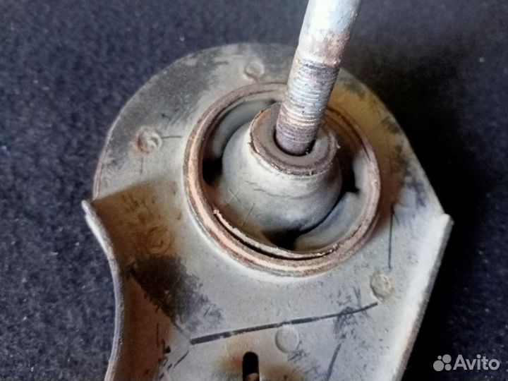 Рычаг подвески передний левый Chevrolet Lacetti