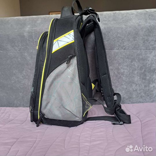 Ранец школьный Hummingbird